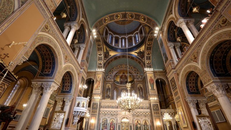 Φωτοστιγμές από τον λαμπρό εορτασμό της Κυράς των Αθηνών