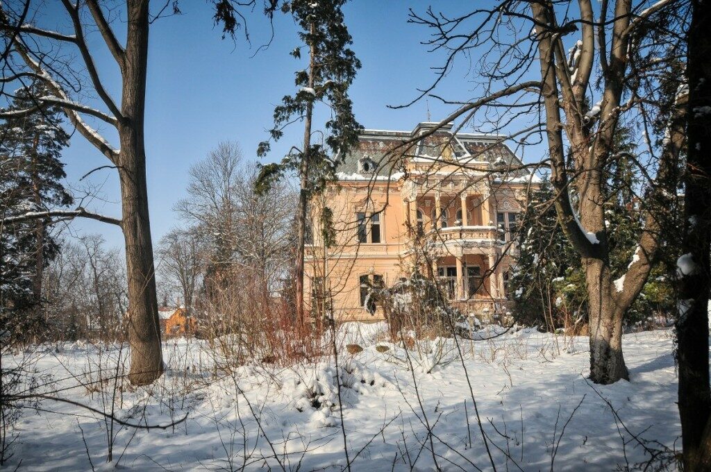 Arhiepiscopia Sibiului intenţionează să reabiliteze Reședința mitropoliților din Sibiu, devenită recent monument istoric