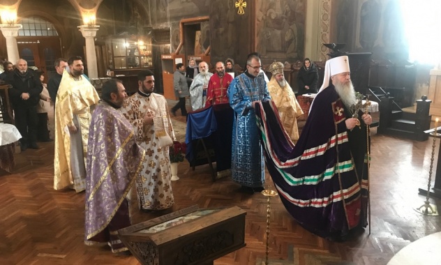 Иерархи Русской и Болгарской Православных Церквей совершили Божественную литургию в Велико Тырново