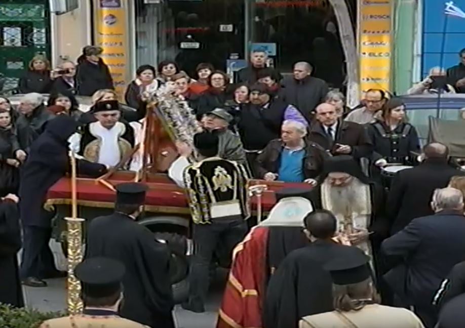 Αμπελόκηποι Θεσσαλονίκης: Ήρθε η Παναγιά – Οι καμπάνες χτυπούν δυνατά (βίντεο)