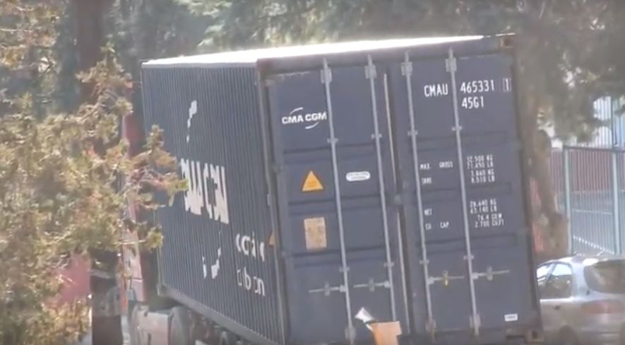 Στιγμιότυπα από το κοντέινερ της αγάπης (βίντεο)