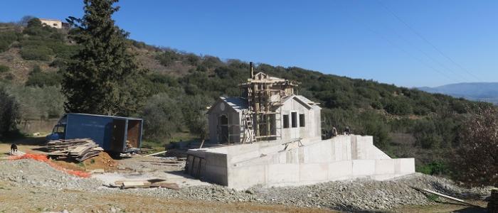 Ο Μητρ.Φθιώτιδος στον υπό ανέγερση Ιερό Ναό του Οσίου Παϊσίου