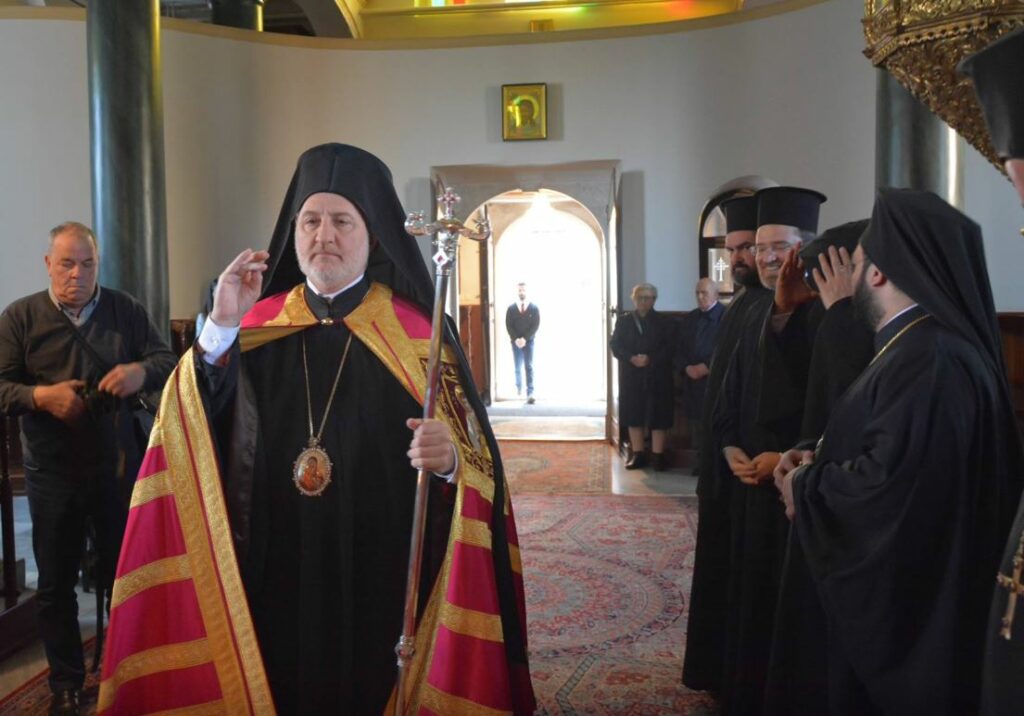 Πανηγυρικός Εσπερινός για την εορτή του Ιερού Φωτίου στη Χάλκη