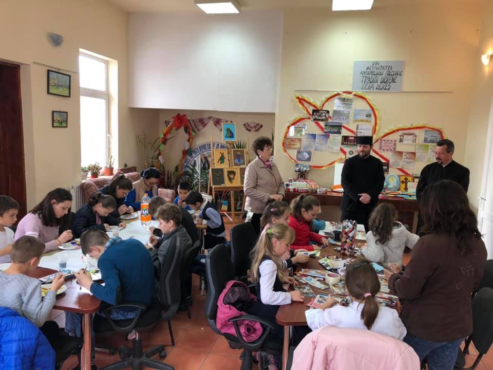 Copiii de la mai multe centre sociale din Eparhia Alba Iuliei sunt implicați în Proiectul „Icoana din sufletul meu”