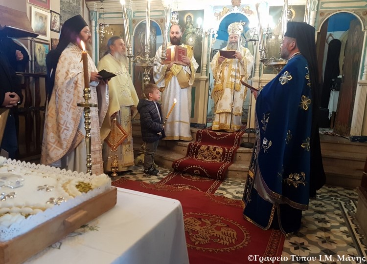 Αρχιερατική Θεία Λειτουργία στην ενορία των Κάτω Ριγκλίων