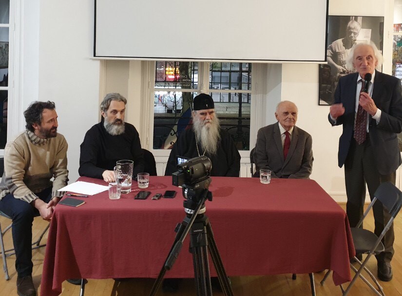 Запажено предавање митрополита Амфилохија у Паризу