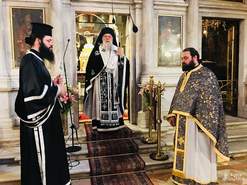 Πρώτη Θεία Λειτουργία των Προηγιασμένων Τιμίων Δώρων στην Ι.Μ. Κερκύρας