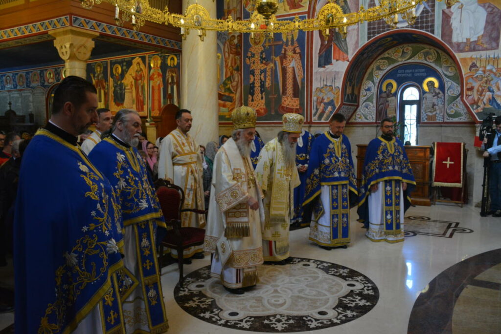 Патријарх Иринеј богослужио у Покровском храму