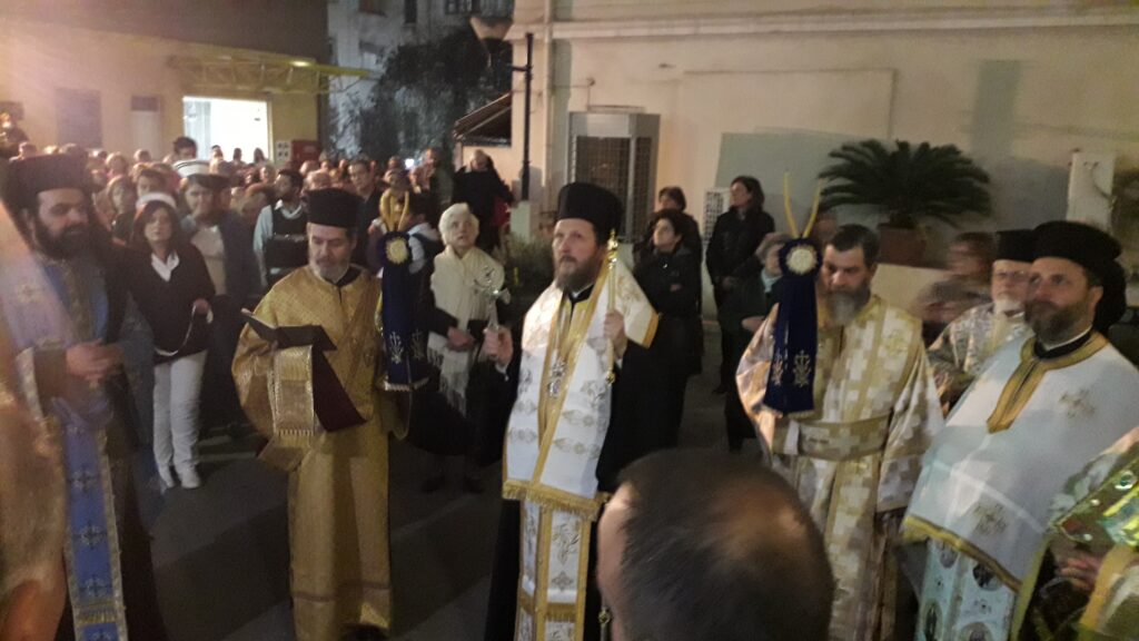 Ο Νέος Μητροπολίτης Γλυφάδας στο εκκλησάκι του Νοσοκομείου Ευαγγελισμός