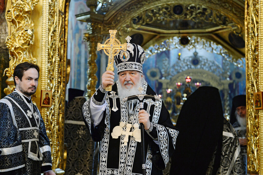 В пятницу первой седмицы Великого поста Святейший Патриарх Кирилл совершил Литургию Преждеосвященных Даров в Троице-Сергиевой лавре