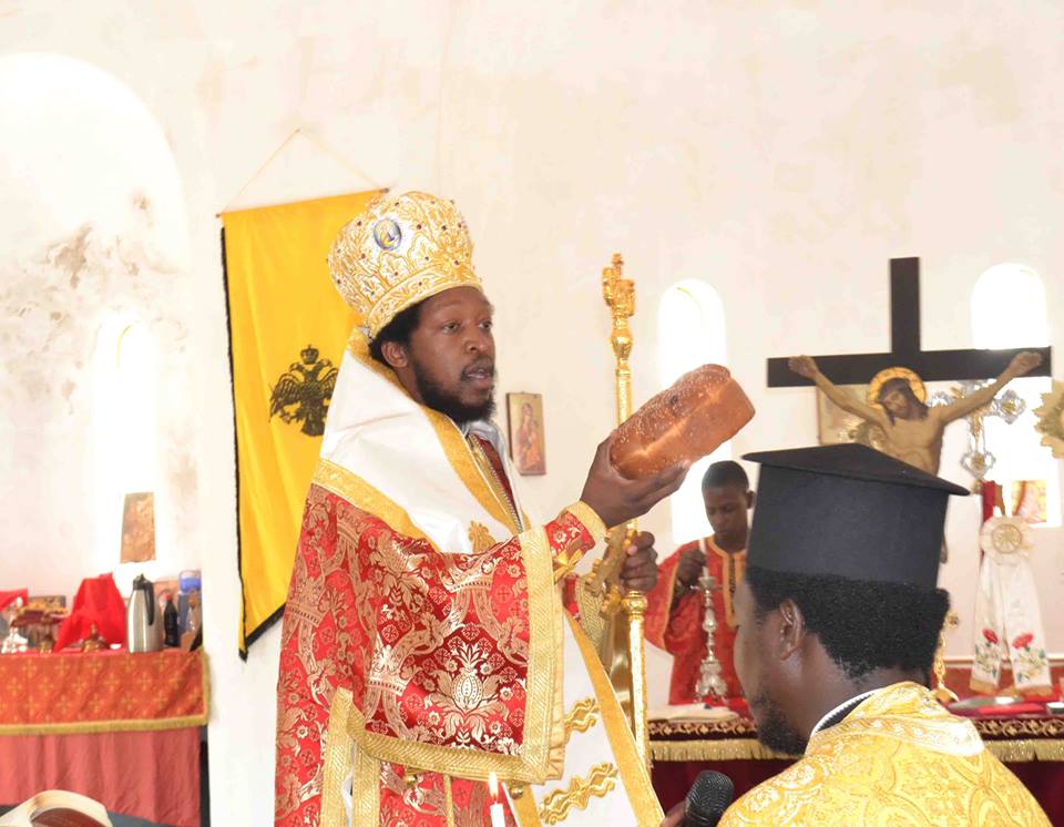 Ο νέο επίσκοπος Σίλβεστρος στο Λουγκουζί της Ουγκάντα
