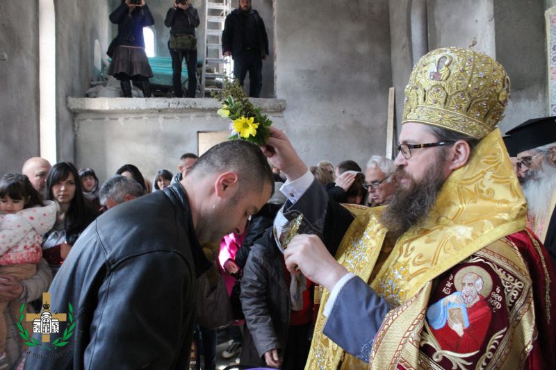 Водоосвещение и петохлебие в новостроящия се храм „Св. мъченици Рафаил, Николай и Ирина“, с. Волуяк