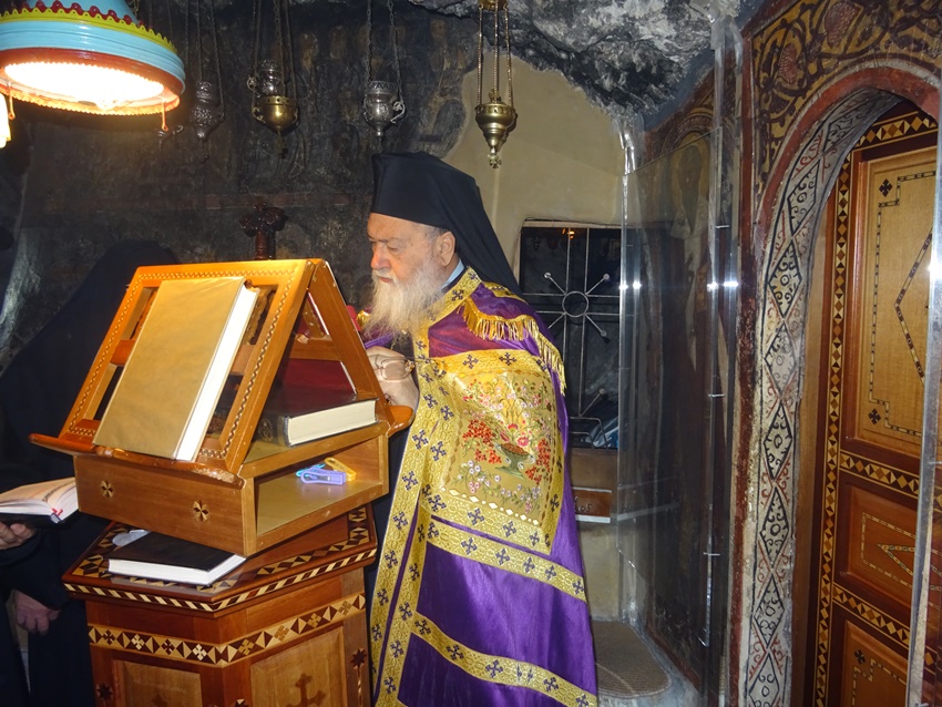 Η Θεία Λειτουργία των Προηγιασμένων στον Άγιο Πατάπιο