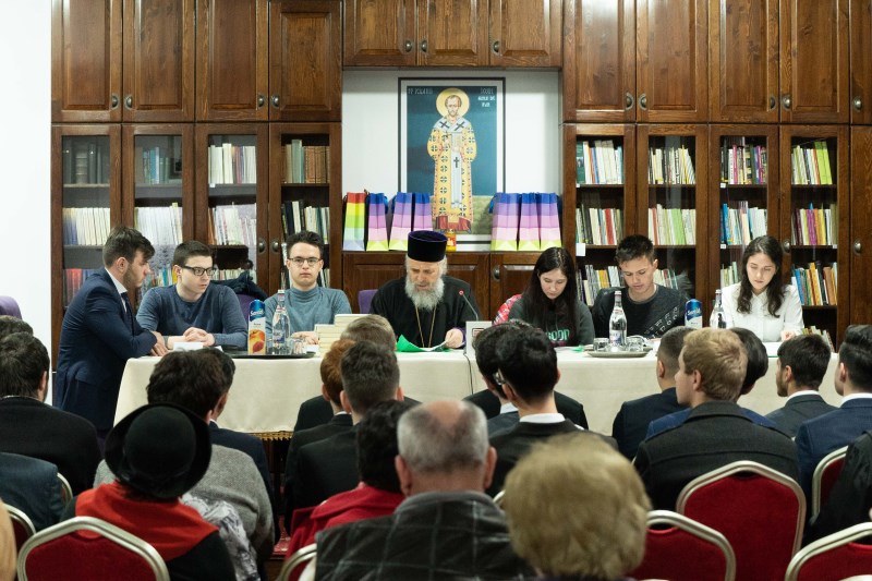 Η Αρχιεπ. Κάτω Δουνάβεως ενθαρρύνει την ανάγνωση στους νέους