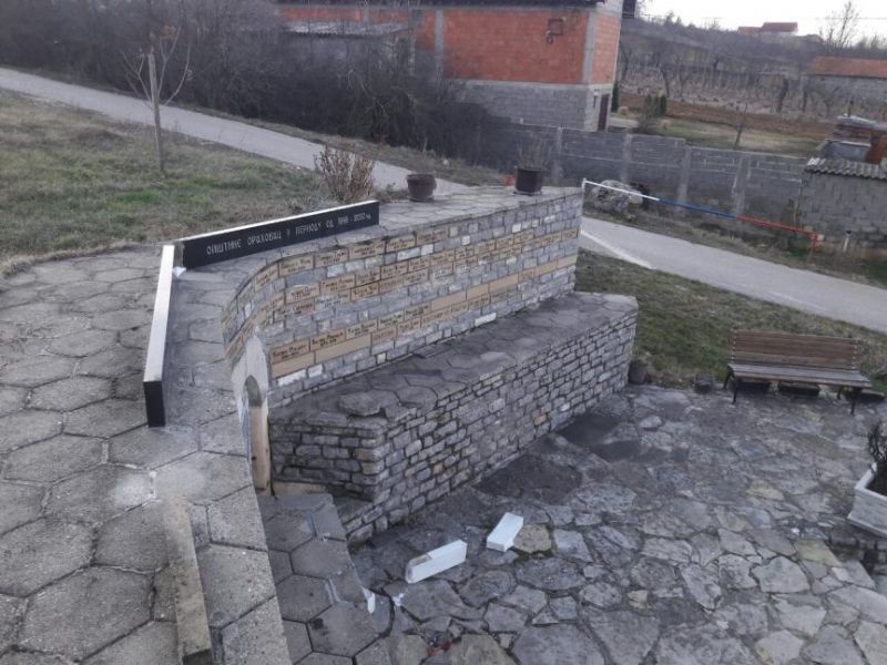 Отац Миленко о рушењу Крста у Хочи: “Шта све нечовек може учинити”