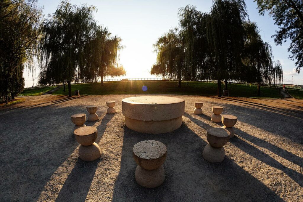 #StrongerThanDeath | Six ways to foster silence this Lent