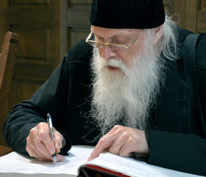 “Αποκούμπι” πνευματικό ο π. Γαβριήλ Μπούγκε