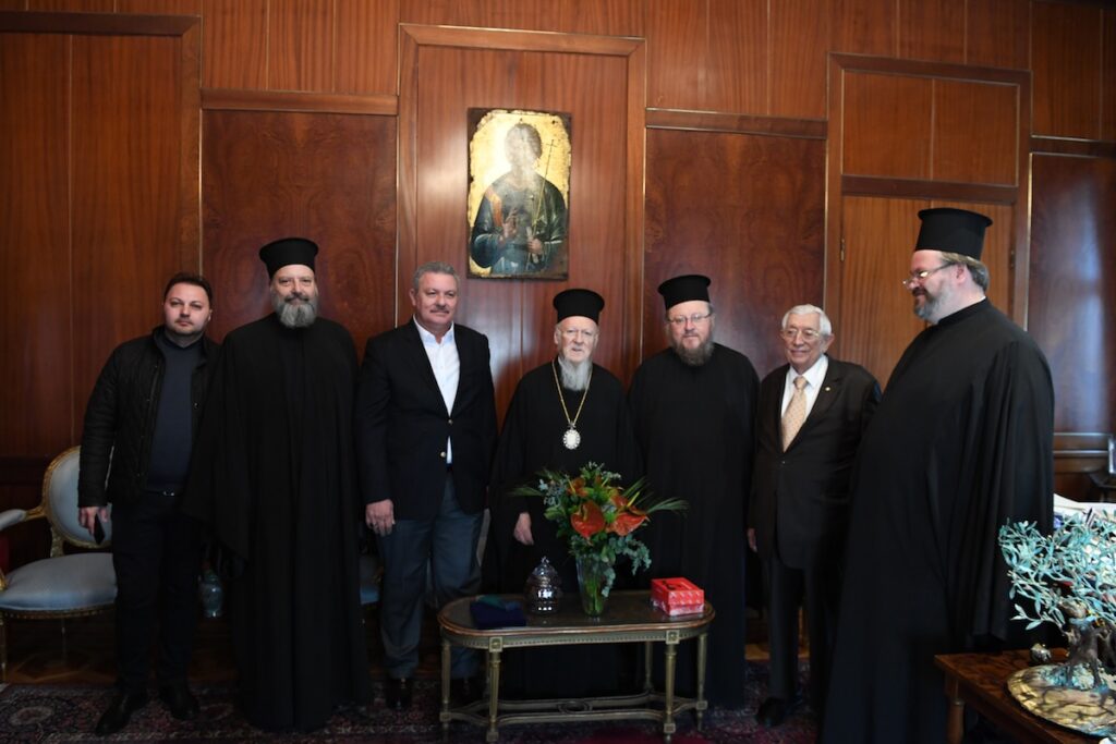 Οι Μητροπολίτες Ρούσσε Ναούμ  και Φιλίππων, Νεαπόλεως και Θάσου Στέφανος  στο Οικουμενικό Πατριαρχείο