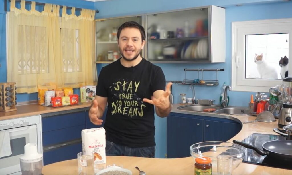 Η Κουζίνα του Ευτύχη: Νηστίσιμες Κρέπες με σοκολάτα χωρίς αυγά και γάλα