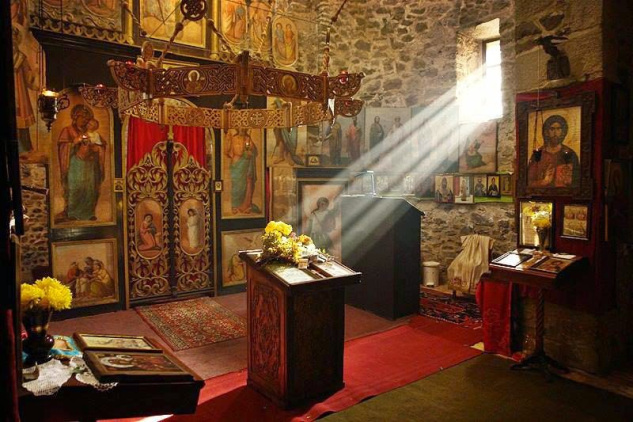 Δεν πρέπει να φεύγουμε ποτέ πριν το Δι’ ευχών στην Εκκλησία