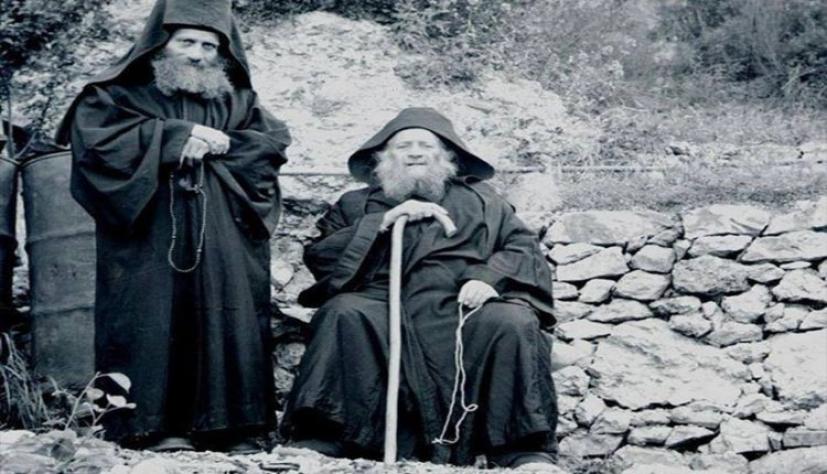 “Αγάπα τον Ιησού και λέγε αδιάλειπτα την ευχή και αυτή θα σε φωτίζει στο δρόμο του”