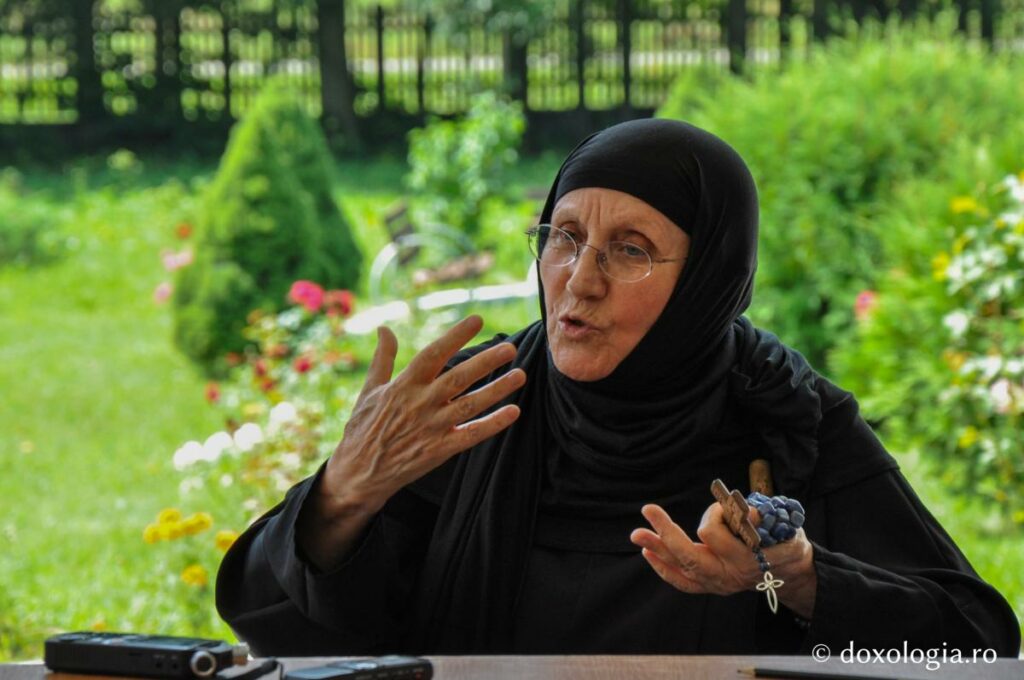 7 martie: Maica Siluana le va vorbi tinerilor din Timișoara despre „Curajul schimbării”