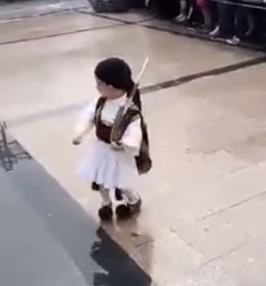 Όταν γεννιέσαι Έλληνας!!