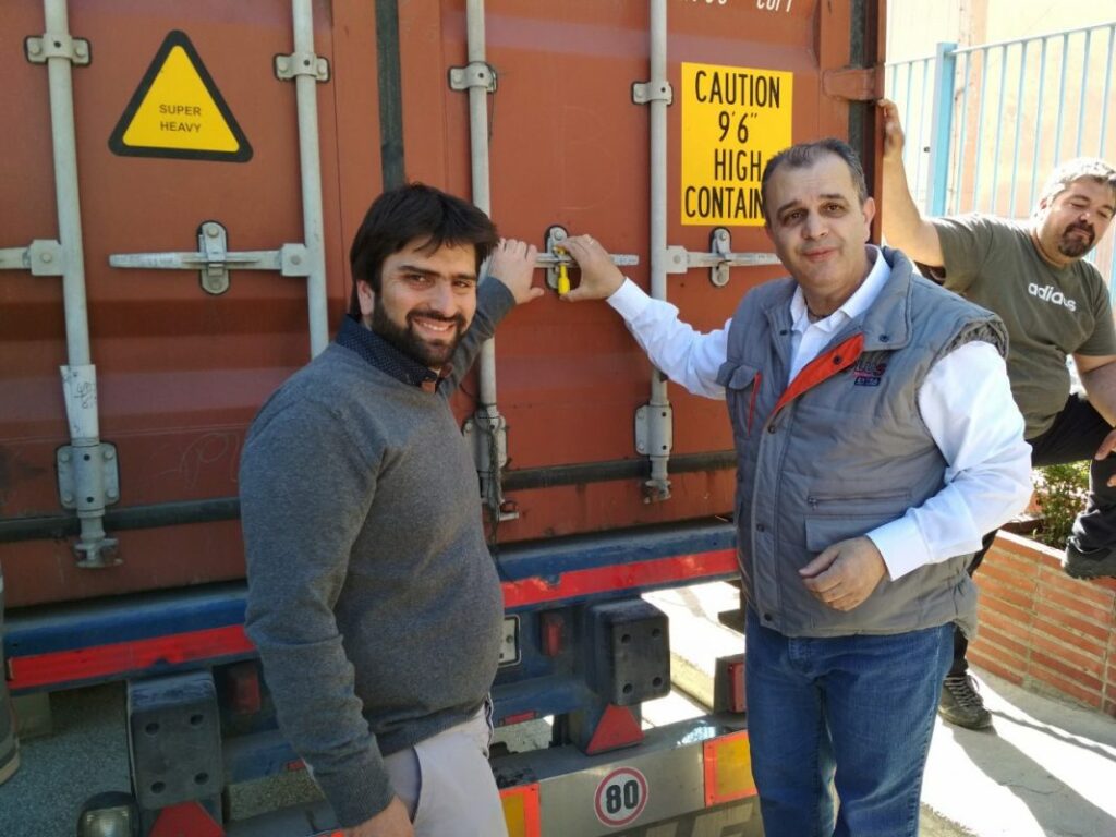 Σαλπάροντας για Σιέρρα Λεόνε: Άλλο ένα κοντέινερ για τους εκεί αδελφούς