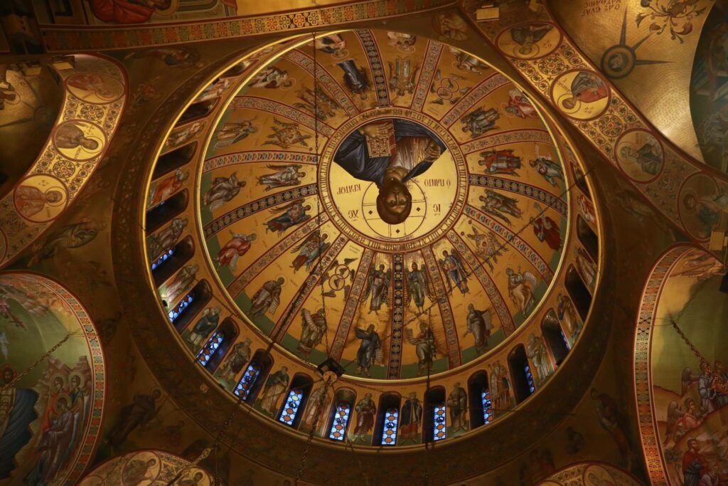 “ΟΡΘΟΔΟΞΙΑ”: Φωτογραφίες από τον τρούλο όπου πέρασε η αστραπή