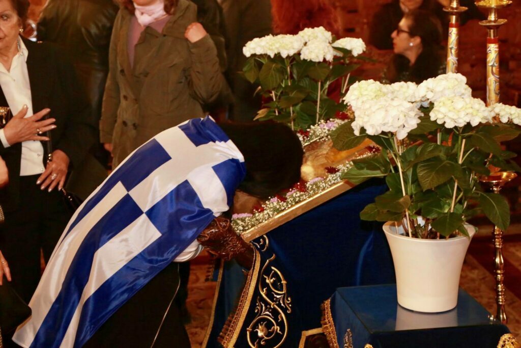 Ο Ελληνισμός σε όλον τον κόσμο προσκυνά Πατρίδα και Παναγία