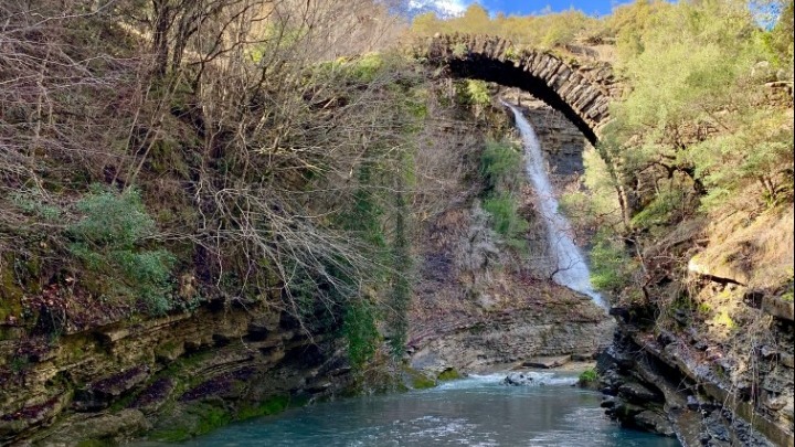 Διάσωση των ιστορικών πέτρινων γεφυριών της Κοιλάδας του Αχελώου