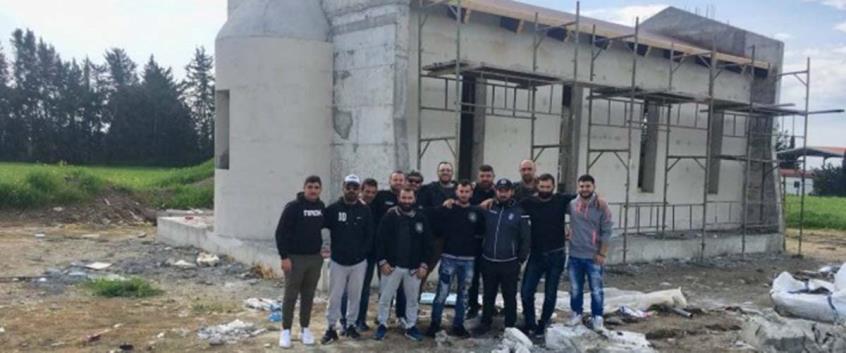 Το ξωκλήσι που ένωσε τους φιλάθλους