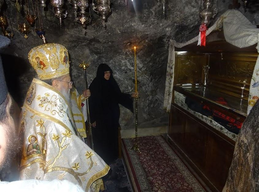ΛΟΥΤΡΑΚΙ: Εόρτασε η Ιερά Μονή Οσίου Παταπίου - Ορθοδοξία News Agency
