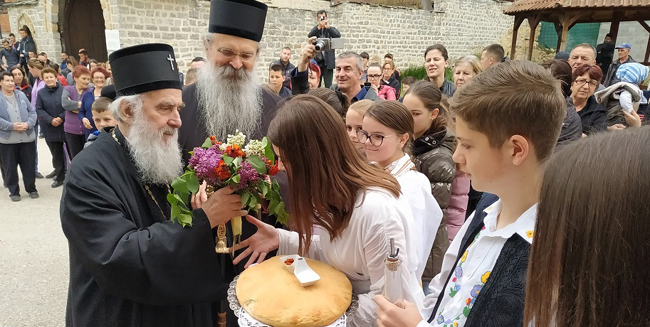Патријарх Иринеј посетио Ораховац, Хочу и Зочиште