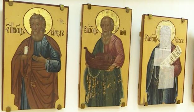 Спасённые из рук грабителей иконы представлены на выставке в Архангельске