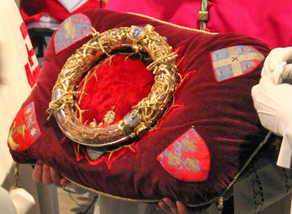 Amid devastation religious relics saved from Notre Dame fire