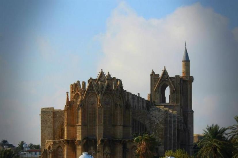 Η «Παναγία των Παρισίων» της Κύπρου που έγινε τζαμί από τους Τούρκους το 1571