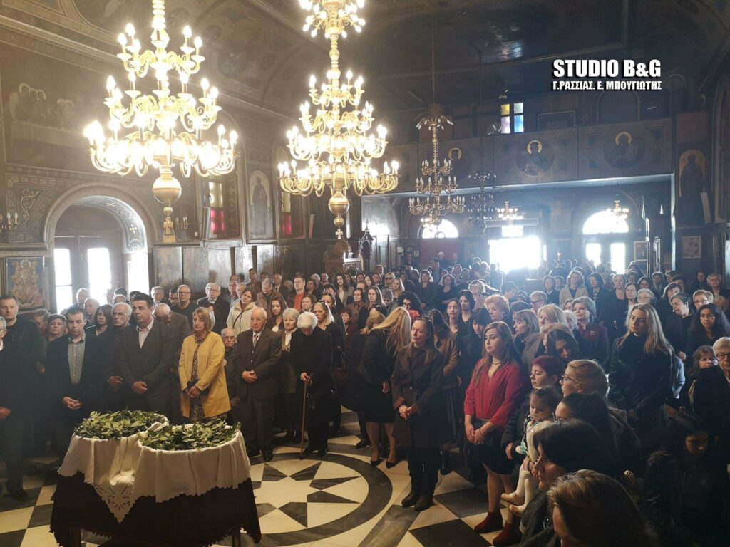 Η Κυριακή των Βαΐων στην Αγία Τριάδα Ναυπλίου