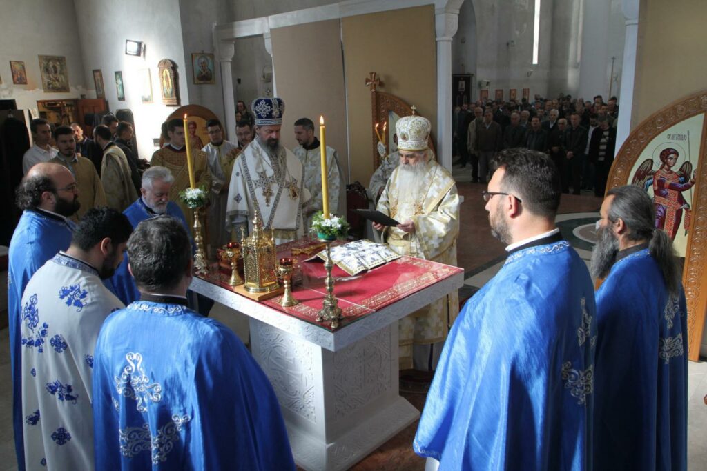 Благовести у Светосавском храму у Новом Саду