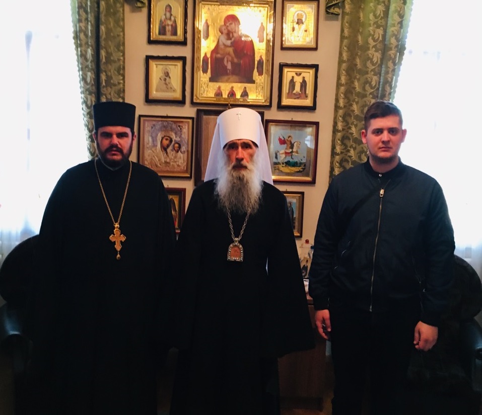 Православные верующие из Черногории передали общинам Тернопольской епархии, у которых захватили храмы, финансовую помощь