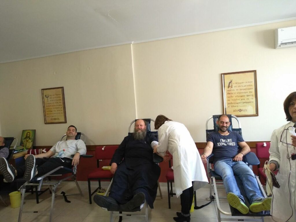 36 Νέοι εθελοντές αιμοδότες σε αιμοδοσία ιερού ναού