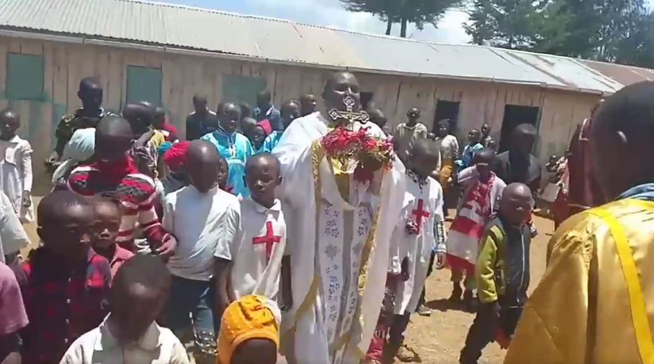 Γιορτάζοντας τη Κυριακή της Σταυροπροσκυνήσεως στην Κένυα