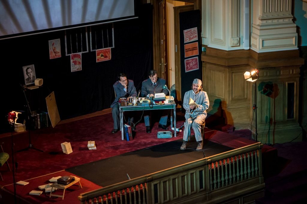 Piesa „Candele nestinse” va fi jucată la Bruxelles și Anvers