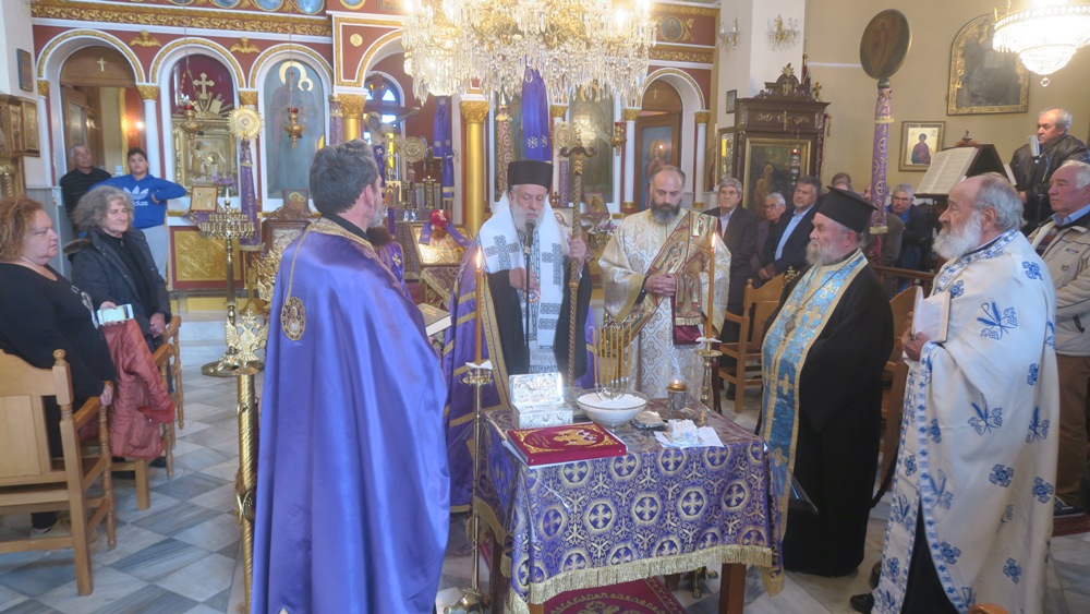 Αρχιερατικό Ευχέλαιο στην Κάτω Χώρα Σερίφου