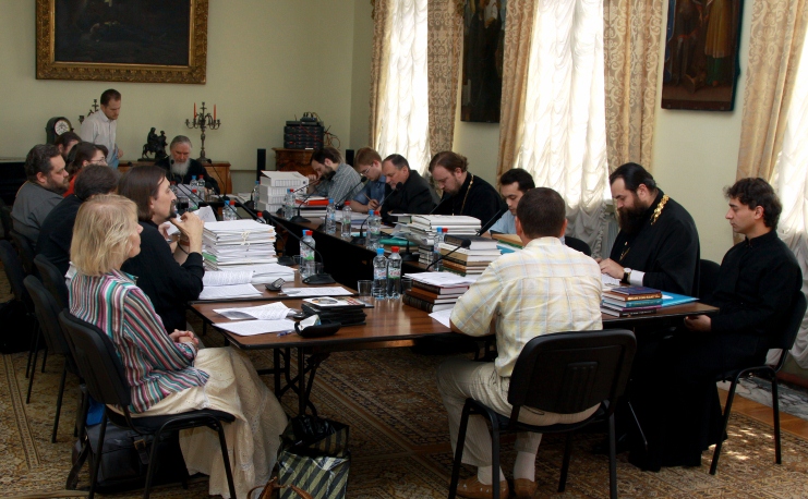 В Издательском Совете состоялось очередное заседание Коллегии по научно-богословскому рецензированию и экспертной оценке