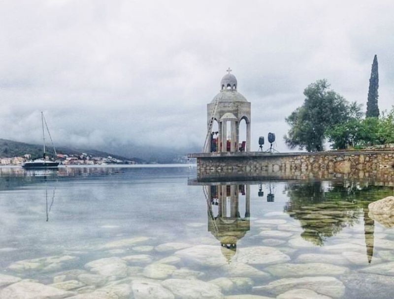 Отац Миајло: “Верни у Боки покрећу петицију за очување Крстионице”