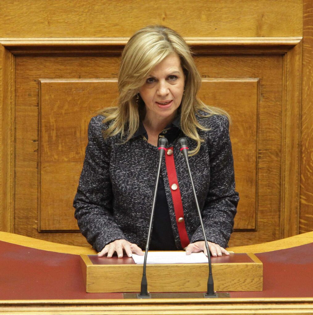 Η Υφ. Παιδείας για τα διετή προγράμματα σπουδών στα Πανεπιστήμια