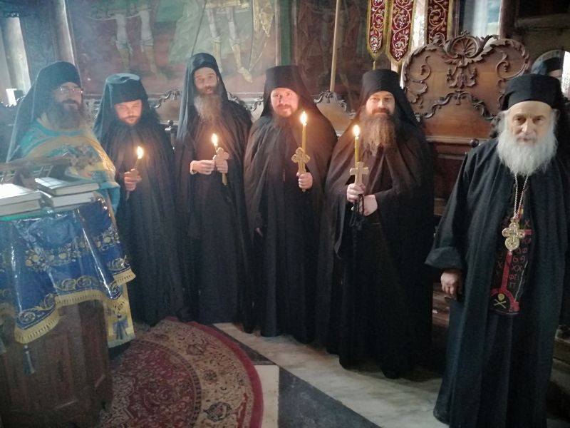 Четирима нови монаси в Зографската св. обител на Св. Гора – Атон