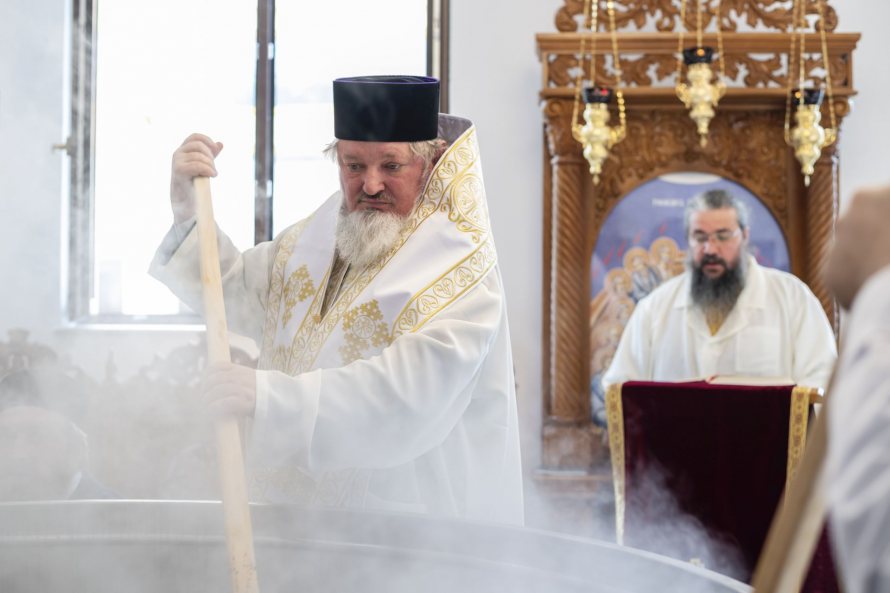 10 λιγότερο γνωστές πτυχές για το Άγιο Μύρο στη Ρουμανία