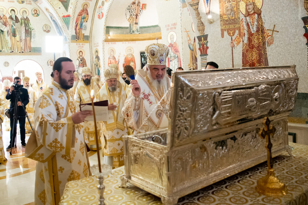His Beatitude Patriarch Daniel blesses new reliquary for holy relics of St Philothea of Argeș